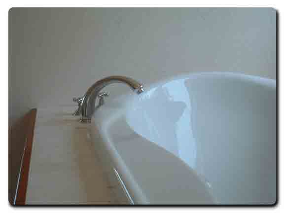 Soaking tub for two